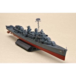 Trumpeter 5731 - USS THE SULLIVANS DD-537  1:700