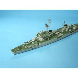 NikoModel 7019 – Croiseur Guichen 1954 (1/700) – Maquette Résine