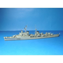 NikoModel 7012 – Croiseur léger italien San Giorgio (1/700) – Maquette Résine