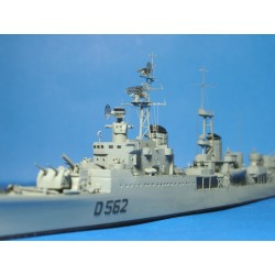 NikoModel 7012 – Croiseur léger italien San Giorgio (1/700) – Maquette Résine