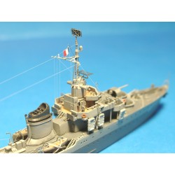 NikoModel 7014 – Destroyer français Le Terrible (1/700) – Maquette Résine