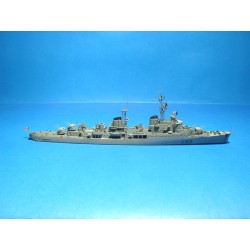 NikoModel 7011 – Croiseur léger italien San Marco (1/700) – Maquette Résine