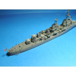 NikoModel 7011 – Croiseur léger italien San Marco (1/700) – Maquette Résine