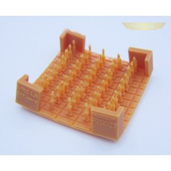 Triumph	P70027	 1/700 IJN Officiers (50 PCS)