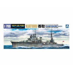 Aoshima AO045411 I.J.N Croiseur Léger Katori  1:700
