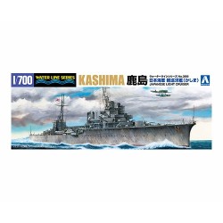 Aoshima AO045428 I.J.N. Croiseur Léger  Kashima  1:700