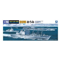Aoshima AO05188 J.M.S.D.F Navire Pétrolier Oumi 1:700