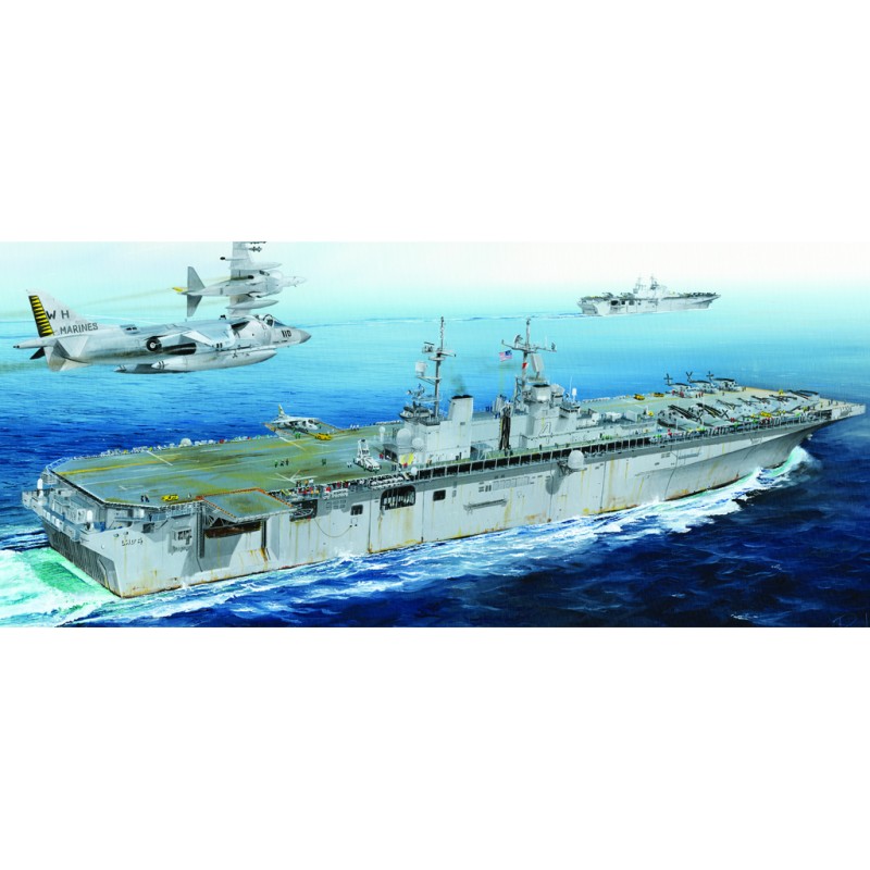 Hobbyboss HB83405 USS Boxer Lhd-4 1:700