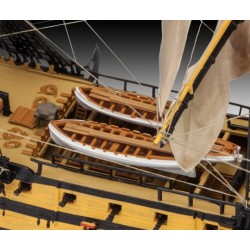 Revell	5767	Coffret bataille de TRAFALGAR 1:225