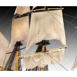 Revell	5767	Coffret bataille de TRAFALGAR 1:225