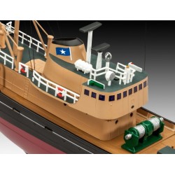 Revell	5204	Chalutier de pêche de la mer du Nord 1:142