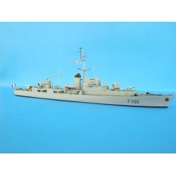 Niko Model - 07015 Escorteur LE PICARD 1954 1/700