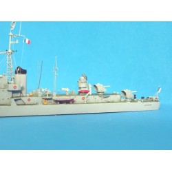 NikoModel 7016 – Escorteur Le Corse (1/700) – Maquette Résine