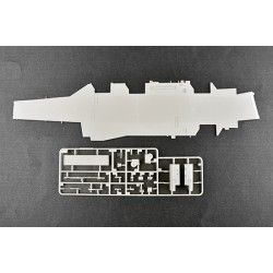 Trumpeter	6714	USS Kitty Hawk CV-63 1:700