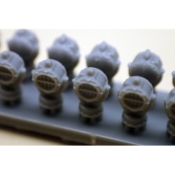 Shelf Oddity SO700103 – Projecteurs IJN 110 cm (1925–1937) (1:700)